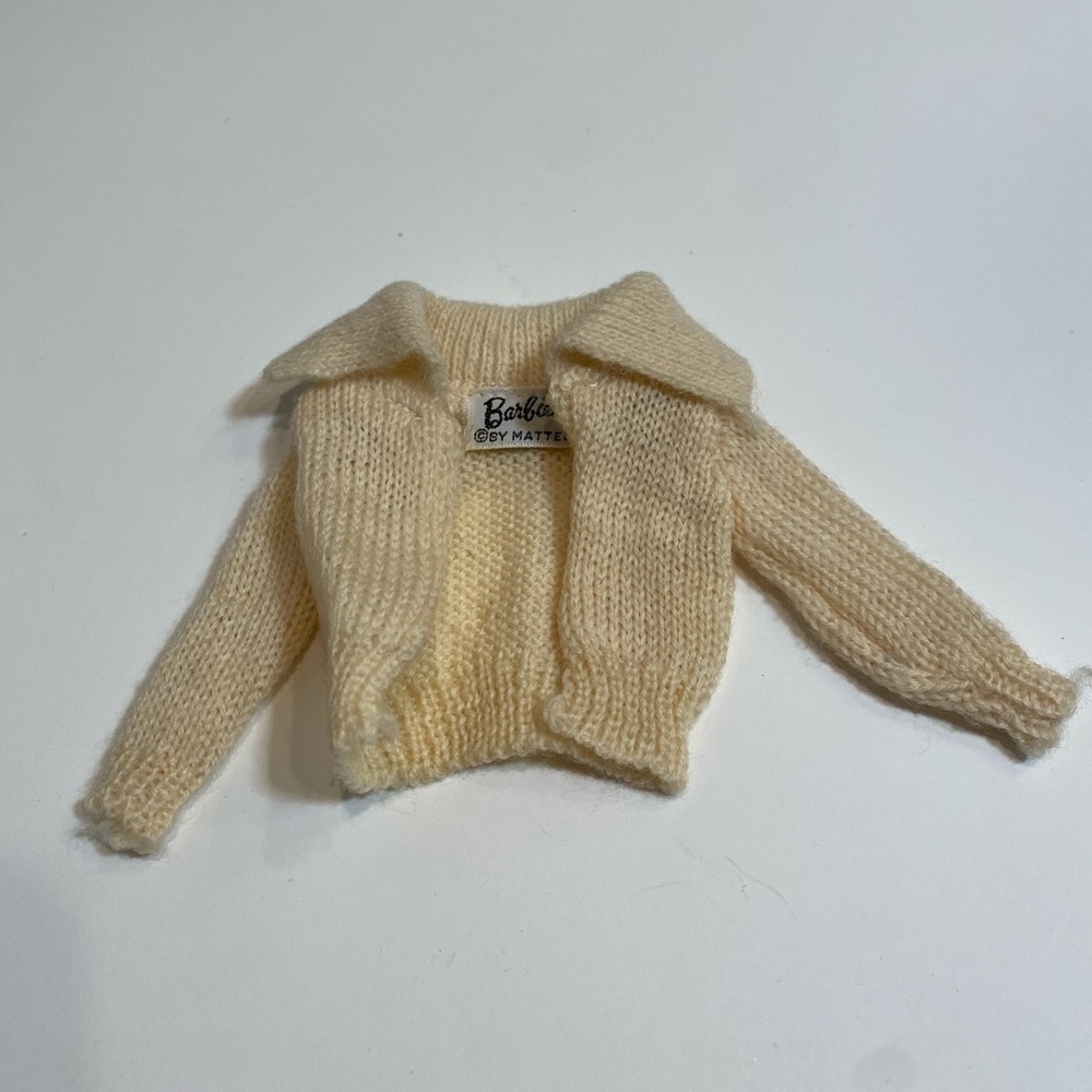 Barbie Vintage cardigan (1962-1963) Color: cream